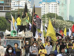 Demo Mahasiswa di DPR Tolak RKUHP, Desak Bertemu Puan