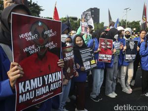 Geruduk DPR, Massa Mahasiswa Mau Curhat ke Puan