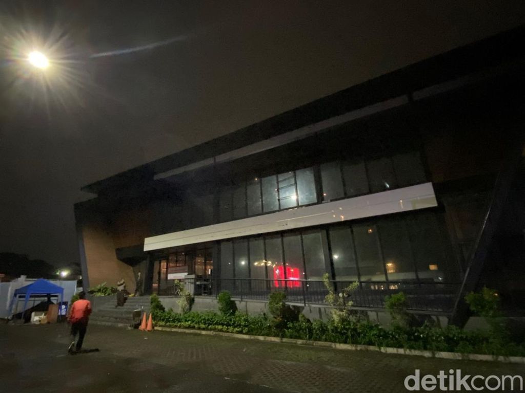 Tutupnya Holywings Bandung hingga 100 Karyawannya Terancam PHK