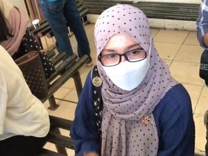 Ibu Berharap Adam Deni Bebas: Tapi Sepertinya Tak Mungkin