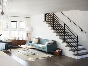 Biar Anak dan Lansia Aman, Begini Cara Desain Tangga Rumah yang Tepat! Biar Anak dan Lansia Aman, Begini Cara Desain Tangga Rumah yang Tepat!
