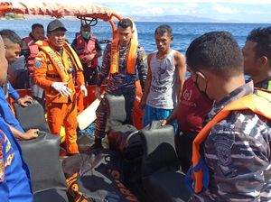 Ibu-Anak Tewas Akibat Kapal Tenggelam di Labuan Bajo Ibu-Anak Tewas Akibat Kapal Tenggelam di Labuan Bajo