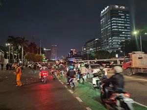 Demo Mahasiswa di DPR Bubar, Lalu Lintas Gatsu ke Slipi Tersendat