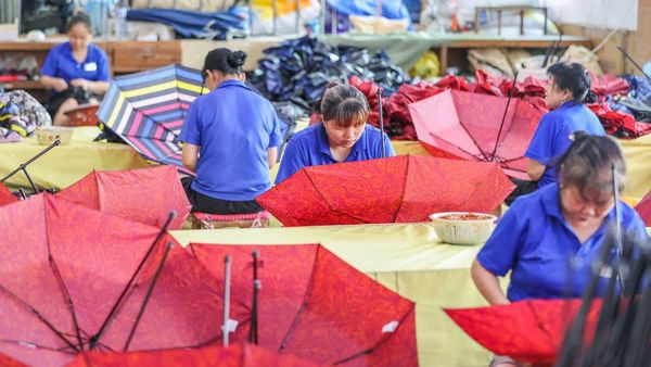 Ternyata Begini Proses Pembuatan Payung