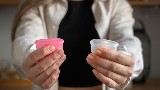 Mengenal menstrual cup, produk pengganti pembalut yang lebih ramah lingkungan/freepik/freepik Hal-hal yang harus diperhatikan saat pemakaian menstrual cup.