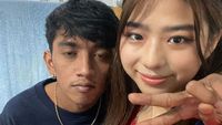 Foto Wanita Jepang Viral Dipacari Pria Indonesia, Kencan di Pasar Senen