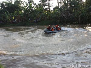 Pelajar SMP Hilang Tenggelam Saat Seberangi Sungai Gunting Jombang