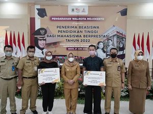 Pemkot Mojokerto Beri Beasiswa ke 302 Mahasiswa Berprestasi