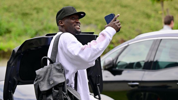TUBIZE, BELGIUM - MAY 30 :  Lukaku Romelu forward of Belgium arrives at the Martins Red hotel prior to the United Nations League 2022 campaign at the Belgian Football center May 30, 2022 in Tubize, Belgium, 30/05/2022 ( Photo by Peter De Voecht / Photonews via Getty Images)
