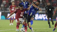 Pelatih Bali United Stefano Cugurra alias Teco menurunkan skuad terbaiknya dalam laga di Stadion Kapten I Wayan Dipta, Gianyar, Bali, Senin, (27/6/2022). Dengan formasi 4-2-3-1, ia memainkan semua pemain asingnya yakni Brwa Nouri, Willian Pacheco, Eber Bessa, dan Privat Mbarga.