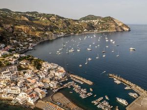 View Menawan Pantai Maronti Italia