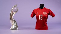 Denmark terlihat gahar dengan warna merah menyala.