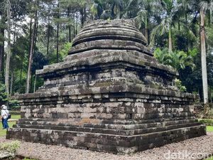 Ada Candi Unik di Malang, Terus Keluarkan Air yang Tak Pernah Kering Ada Candi Unik di Malang, Terus Keluarkan Air yang Tak Pernah Kering