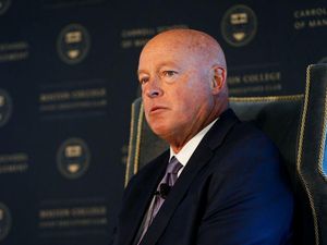 Cabut dari Disney, Eks CEO Bob Chapek Dapat Pesangon Rp 304 M Cabut dari Disney, Eks CEO Bob Chapek Dapat Pesangon Rp 304 M