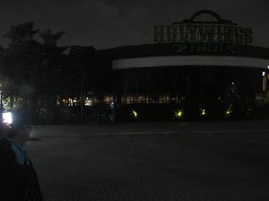 Holywings Bekasi Ditutup Sementara, Begini Penampakannya Holywings Bekasi Ditutup Sementara, Begini Penampakannya