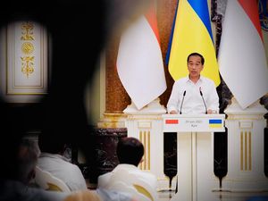 Jokowi soal Harga Minyak Dunia Naik: Setuju Nggak BBM Naik?