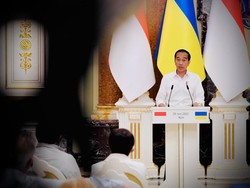 Jokowi soal Harga Minyak Dunia Naik: Setuju Nggak BBM Naik?