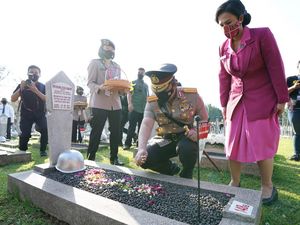 Beri Penghormatan ke TMP Kalibata, Kapolri Lanjutkan Semangat Pahlawan