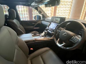 Menikmati Kursi Pijat di SUV Mewah Lexus LX 600 VIP Menikmati Kursi Pijat di SUV Mewah Lexus LX 600 VIP
