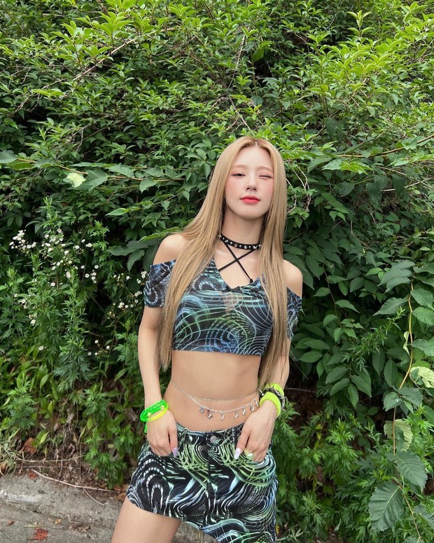 Miyeon (G)I-DLE OOTD Waterbomb Festival 2022