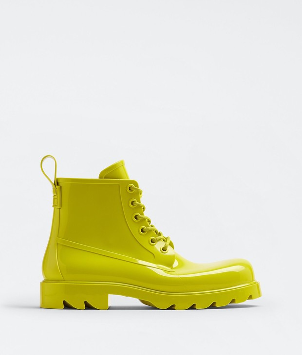 Outfit Jungkook duet dengan Charlie Puth/bottegaveneta.com Outfit Jungkook duet dengan Charlie Puth/bottegaveneta.com