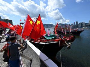 Potret Perayaan 25 Tahun Penyerahan Hong Kong dari Inggris ke China