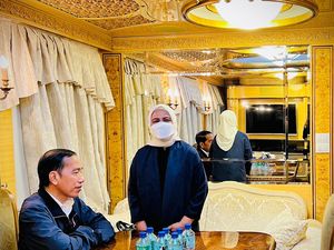 Polisi Tangkap Emak-emak yang Hina Ibu Negara Iriana Jokowi