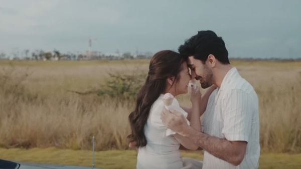 Inspirasi Prewedding ala Prilly Latuconsina dan Reza Rahadian, Mesra Banget