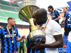 Ketika di Inter, Lukaku bisa membuat 64 gol, dengan musim terakhirnya bisa menyarangkan 30 gol. Trofi scudetto juga berhasil ia sumbangkan bagi Nerazzurri, yang membuatnya diganjar gelar Pemain Terbaik. (Foto: Inter via Getty Images/Claudio Villa - Inter)