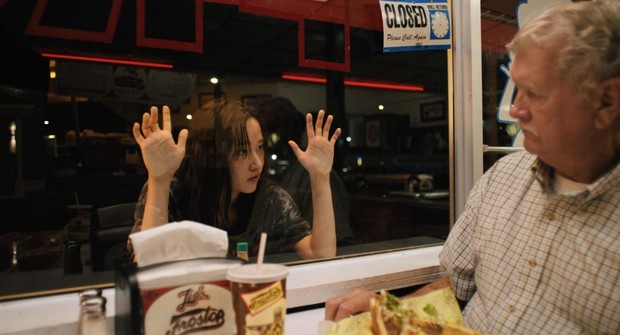 Scene Jeon Jeo Seo di film Mona Lisa and The Blood Moon