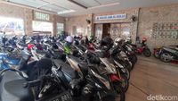 Potret Masjid di Jakbar yang Diviralkan Jadi Parkiran Motor