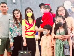 Selvi Ananda Jadi Sorotan gegara Tenteng Tas Hermes, Segini Lho Harganya