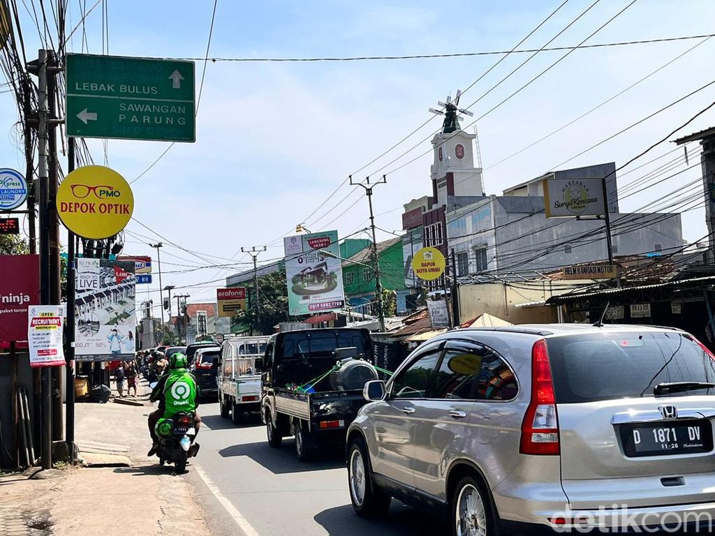 Keluhkan Angkot Ngetem, Warga Berandai-andai Ada TransJ di Sawangan Depok Keluhkan Angkot Ngetem, Warga Berandai-andai Ada TransJ di Sawangan Depok