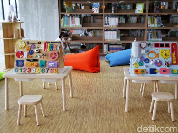 Taman Ismail Marzuki Punya Perpustakaan Umum yang Instagramable Lho...