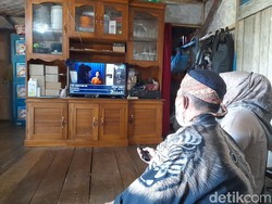 Cerita Warga Cisoka Sumedang 20 Tahun Tak Nikmati Listrik PLN