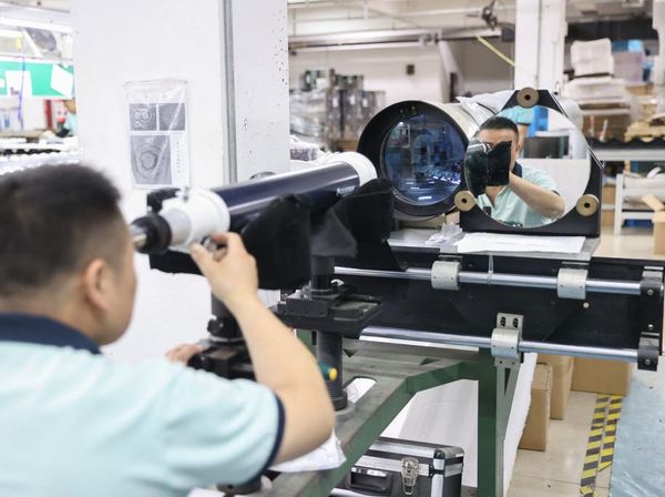 Yuk, Intip Proses Pembuatan Teropong Bintang