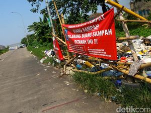 Ada Spanduk Larangan, Warga Masih Buang Sampah di Pangkalan Jati Ada Spanduk Larangan, Warga Masih Buang Sampah di Pangkalan Jati