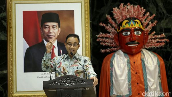 Anies Baswedan Kukuhkan Panitia Bulan Dana PMI DKI Jakarta 2022