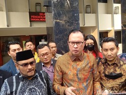 Digugat Orang Bernama Muhammad, Holywings Dituntut Rp 100 Miliar