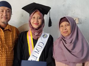 Cita-cita Pasangan Buruh Jahit Itu Terkabul, Putrinya Lulus dengan IPK 3,87
