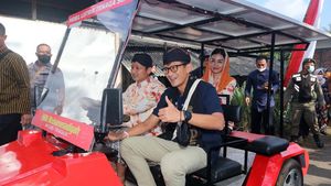 Kunjungi Desa Wisata Pandean, Sandiaga Disopiri Bupati Trenggalek