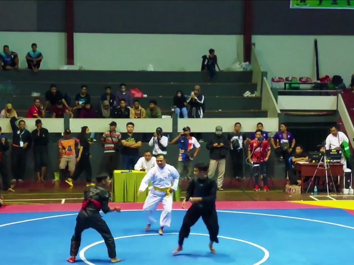 Laga silat Porprov Jatim ricuh