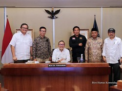 Bertemu Mendag Zulhas, Petani Keluhkan Harga TBS Masih Anjlok