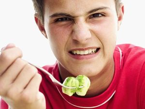 Paksa Anak Jadi Vegan, Ayah Ini Disebut Menyiksa Anaknya