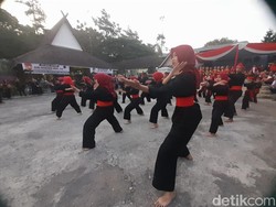 Mengenal Seni Pencak Silat Gagak Lawung Sumedang