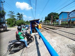 3 Fakta Soal Dilema Palang Pintu Kereta Liar
