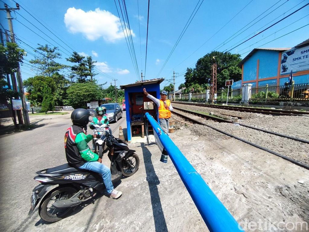 3 Fakta Soal Dilema Palang Pintu Kereta Liar 3 Fakta Soal Dilema Palang Pintu Kereta Liar