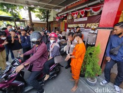 Penjambret Spesialis Perempuan di Surabaya Dibekuk, Hasilnya untuk Mabuk