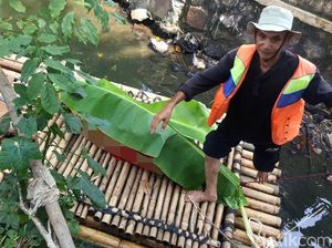Potret Evakuasi Korban Tewas Tenggelam di Danau Cisauk
