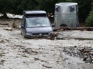 Banjir dan Longsor Gulung Puluhan Mobil di Austria